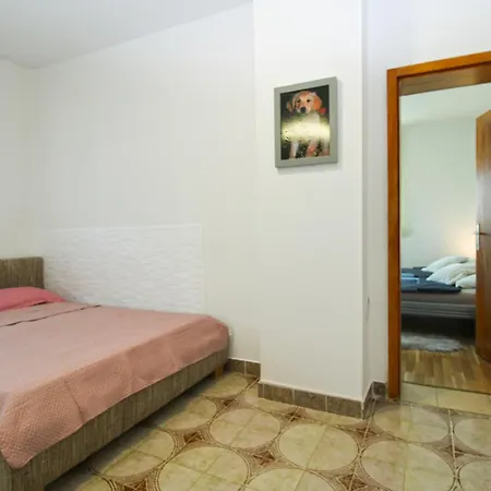 Apartament Spomenka 1432 Pula
