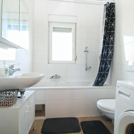 Apartamento Spomenka 1432