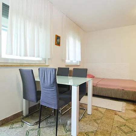 Spomenka 1432 Apartment